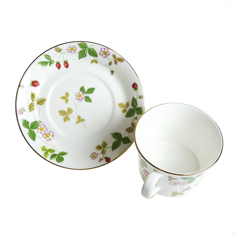 ウェッジウッド(WEDGWOOD) ワイルドストロベリー カップ&ソーサー