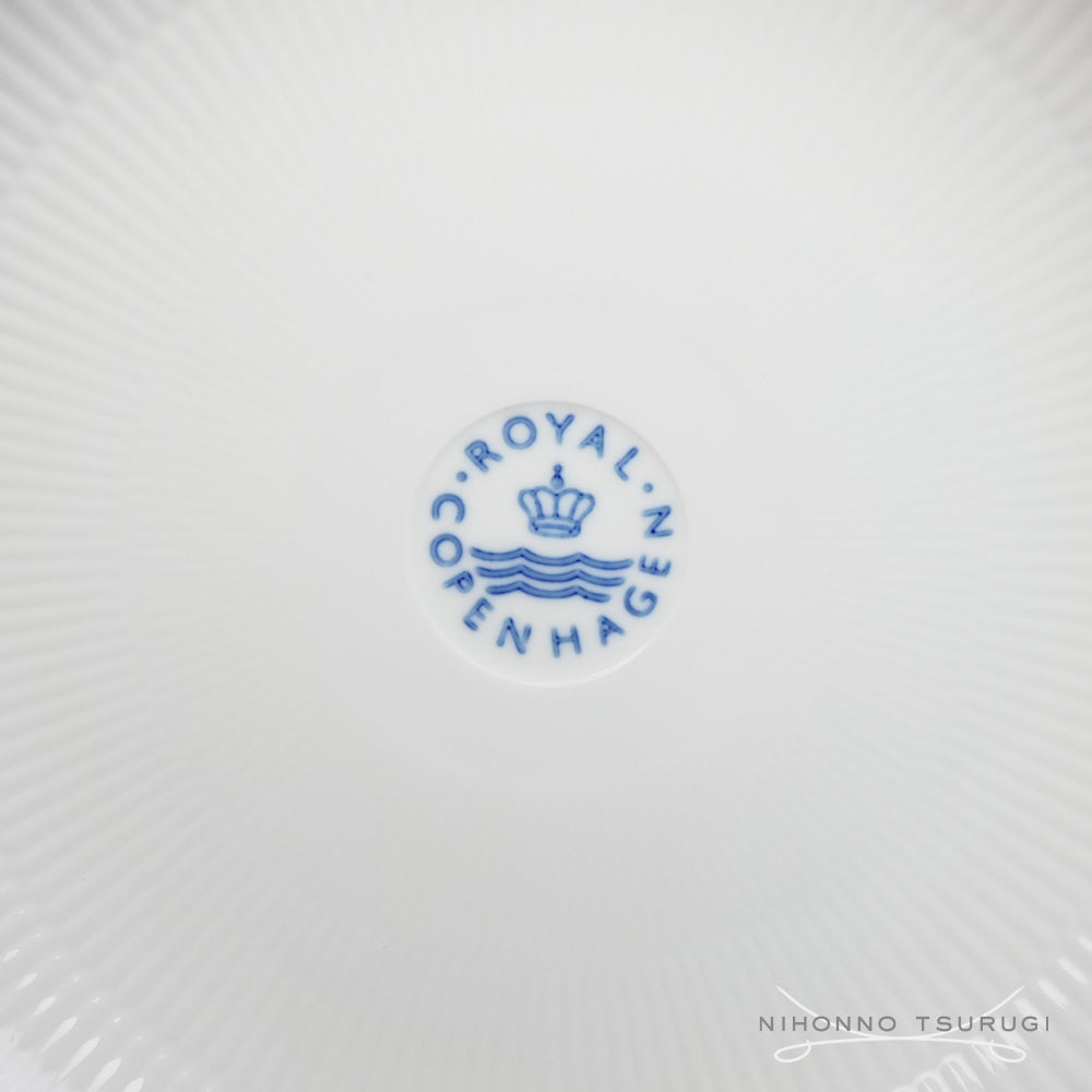 ロイヤルコペンハーゲン(ROYAL COPENHAGEN)  ブルーライン ディーププレート 25cm 1-658-731