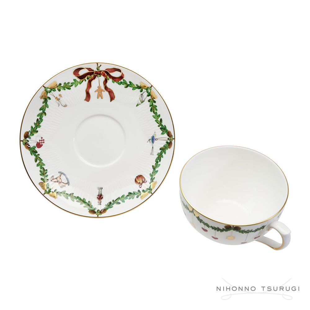 ロイヤルコペンハーゲン スターフルーテッド クリスマス カップ&ソーサー 2503086