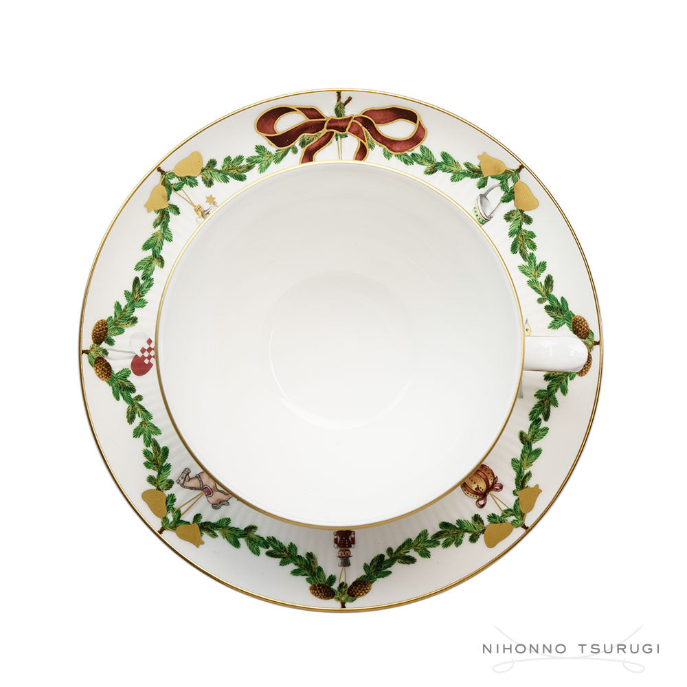 ロイヤルコペンハーゲン スターフルーテッド クリスマス カップ&ソーサー 2503086