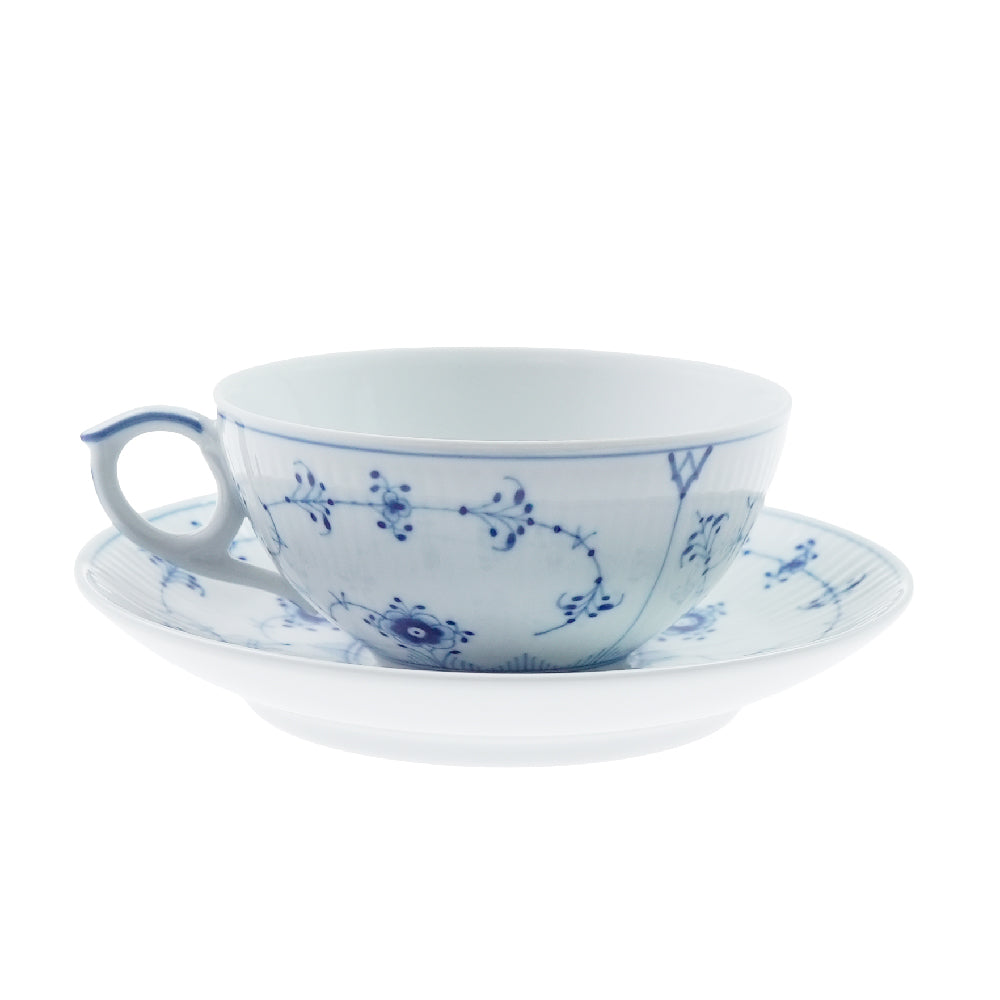 ロイヤルコペンハーゲン ブルーフルーテッド プレイン ティーカップ＆ソーサー 1-101-077