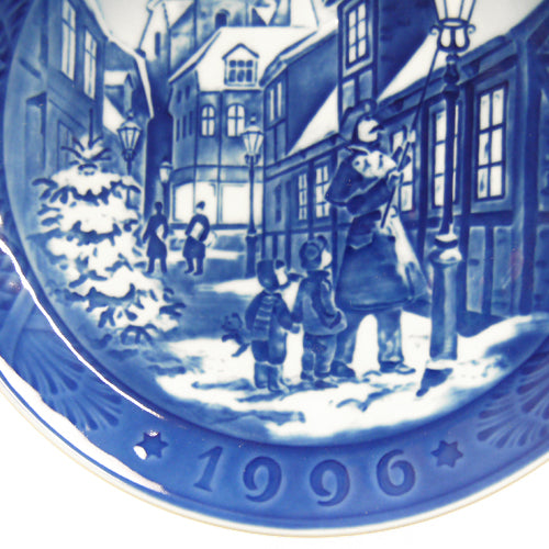 ロイヤルコペンハーゲン イヤープレート 1996年 街灯をともす頃