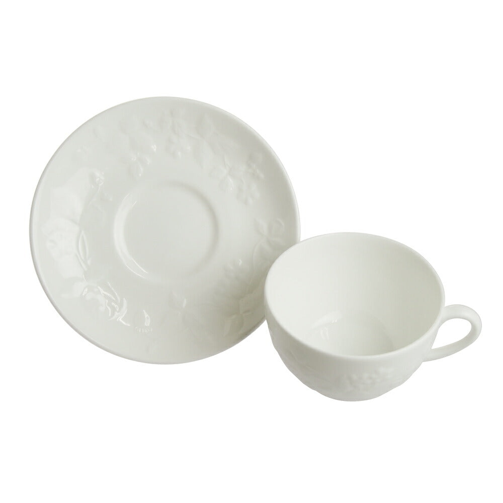 ウェッジウッド (WEDGWOOD) ワイルドストロベリー ホワイト ティーカップ&ソーサー 箱付