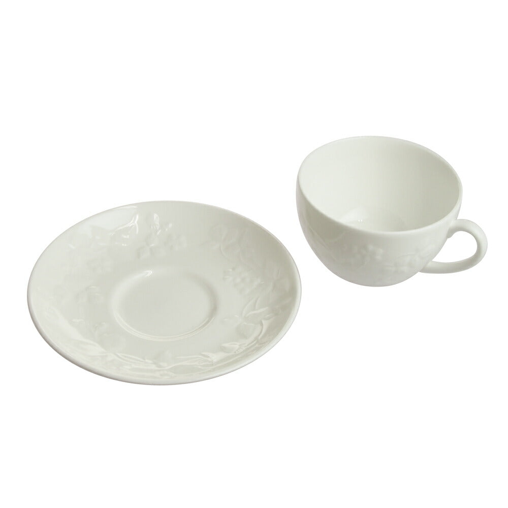 ウェッジウッド (WEDGWOOD) ワイルドストロベリー ホワイト ティーカップ&ソーサー 箱付