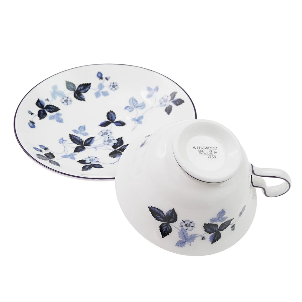 ウェッジウッド (WEDGWOOD) ストロベリー インクブルー ティーカップ＆ソーサー ピオニー
