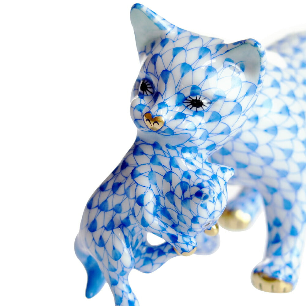 ヘレンド (HEREND) 人形 子猫をくわえた猫 05551