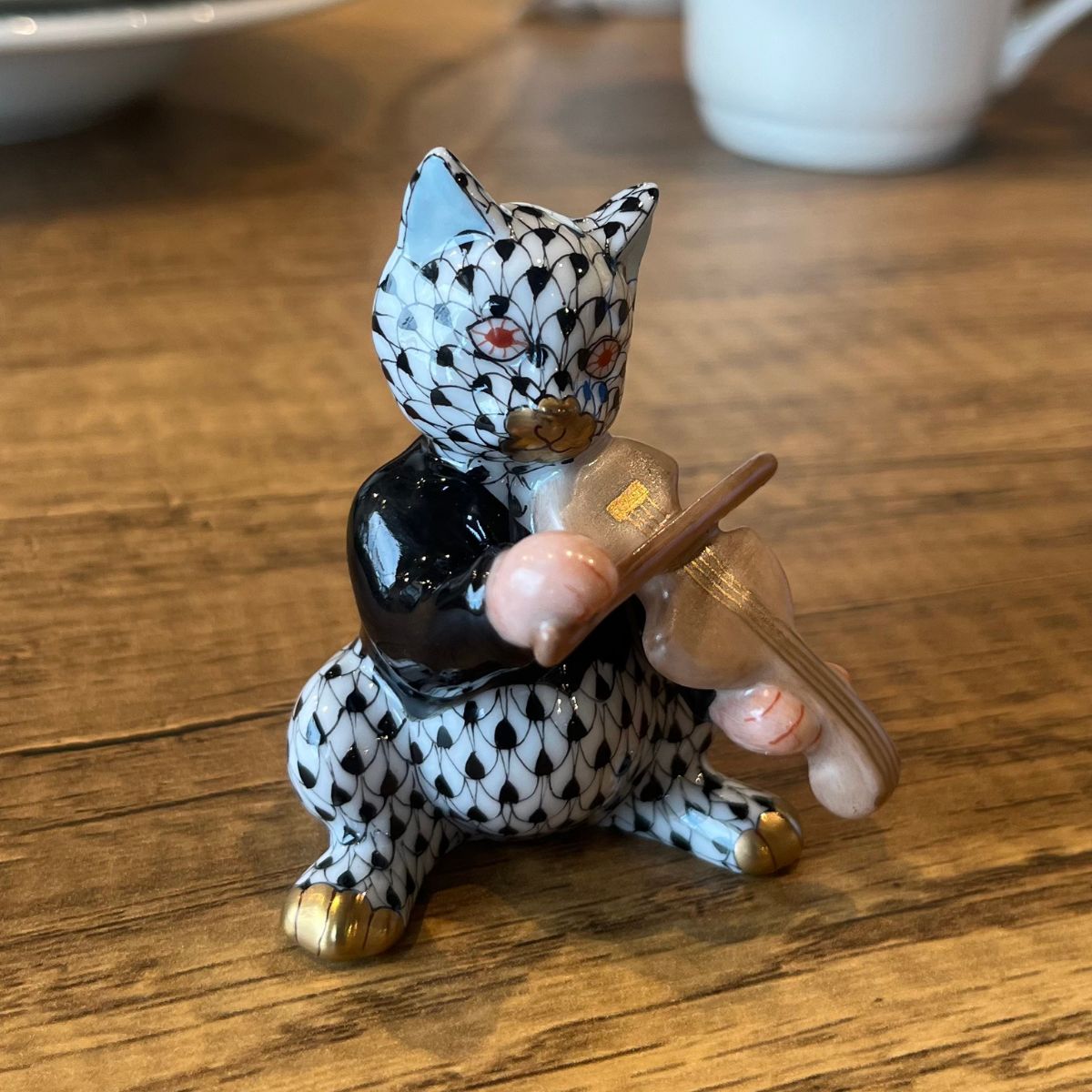 ヘレンド (HEREND) 人形 ヴァイオリンと猫 05087-0-00