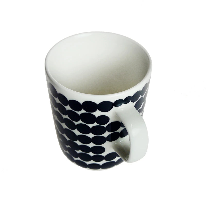 マリメッコ (marimekko) SIIRTOLAPUUTARHA シイルトラプータルハ マグカップ WH/BK 063296-190