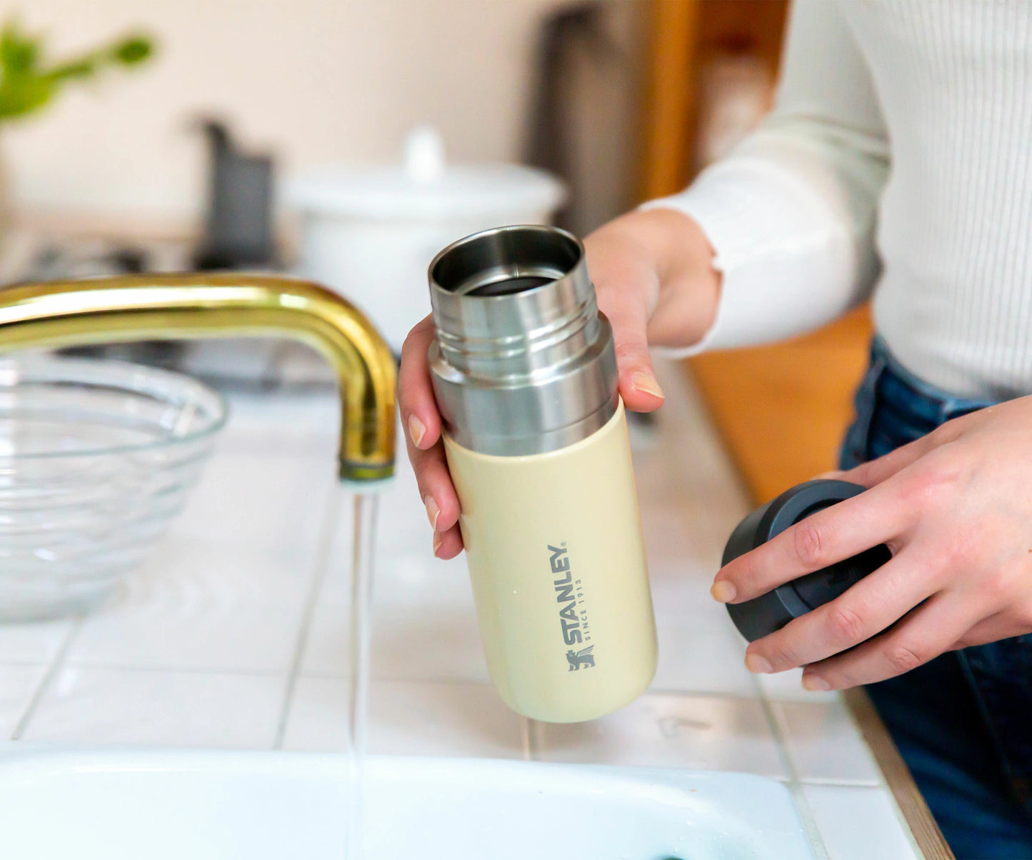 スタンレー (STANLEY) ゴー真空ボトル 0.37L