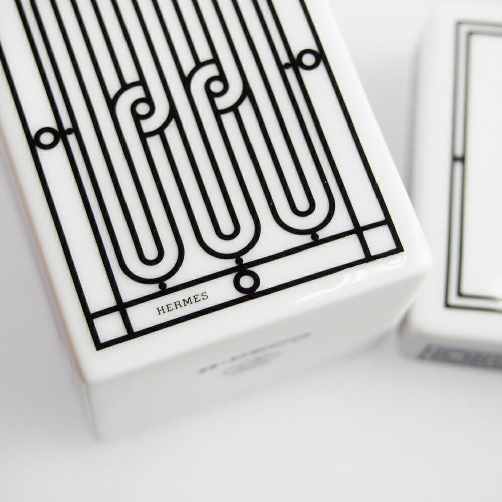 エルメス (HERMES) H（アッシュ）デコ スモールボックス 5×5×7cm 37020